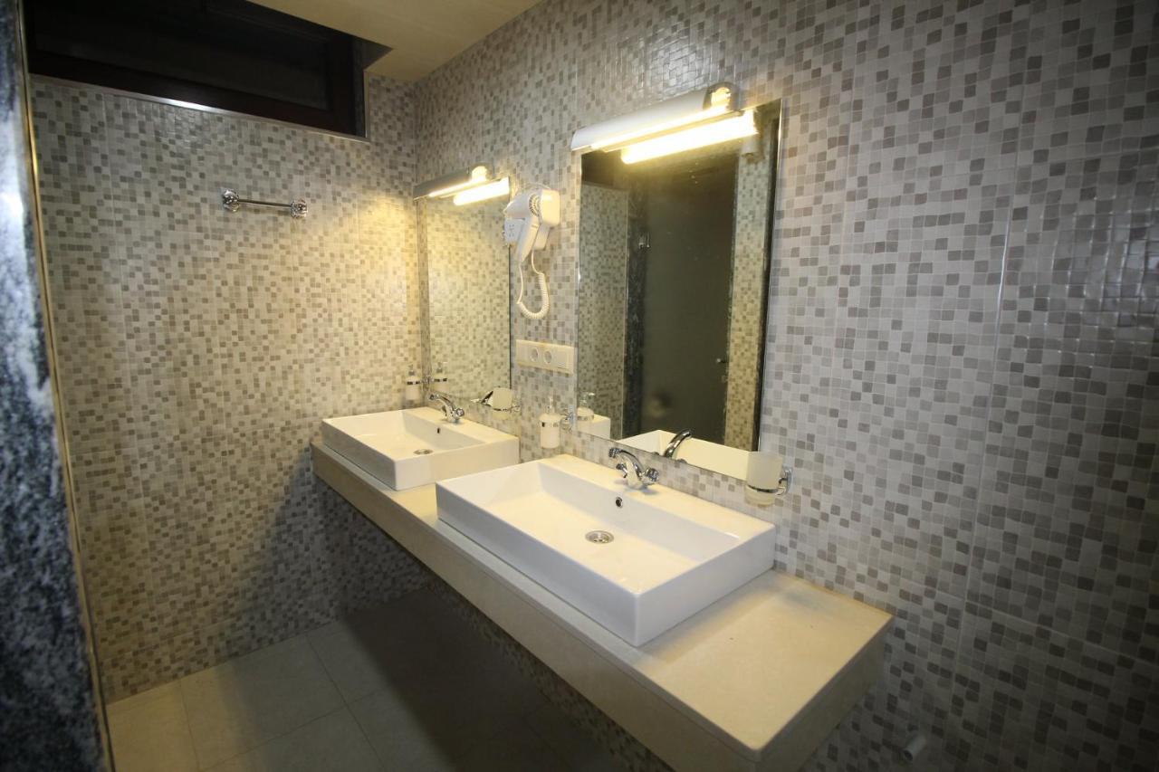 Hostel Jeal Batumi Kültér fotó